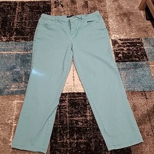Gloria Vanderbilt Amanda jeans